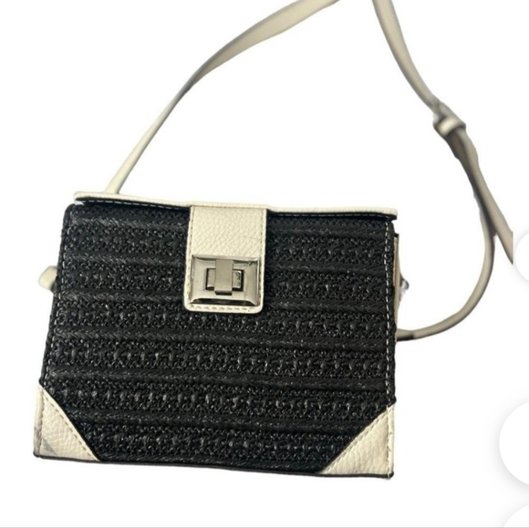 😺STEVE MADDEN BBOXY Crossbody in Black & Cream purse bag - Picture 3 of 15